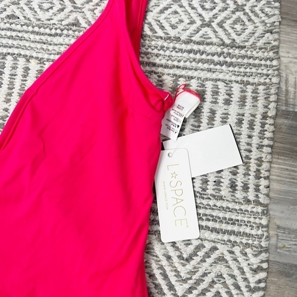 L Space Coco One Piece Swimsuit - Picture 4 of 7